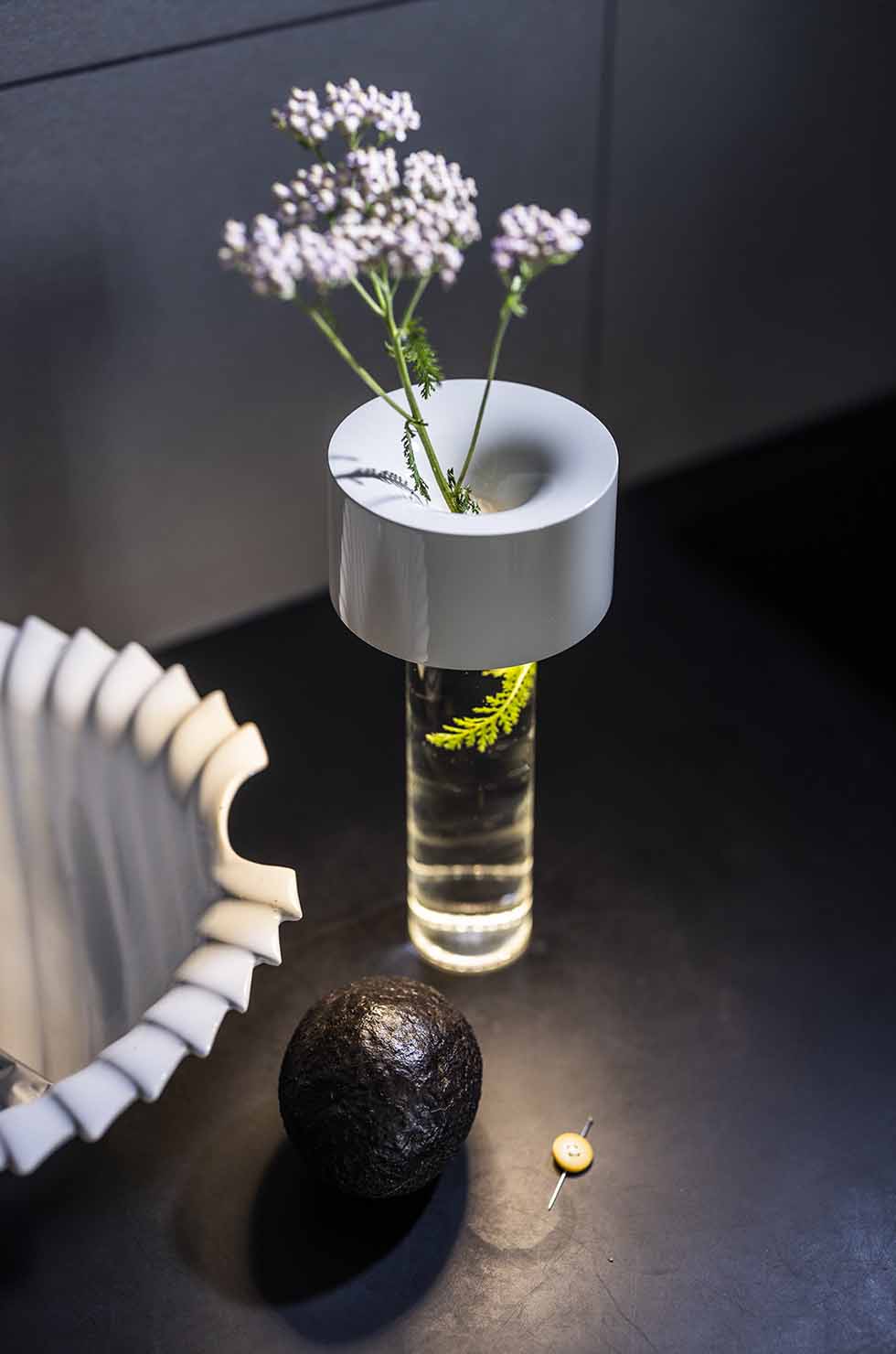 https://www.foscarini.com/wp-content/uploads/2024/04/3.2_Fleur.jpg